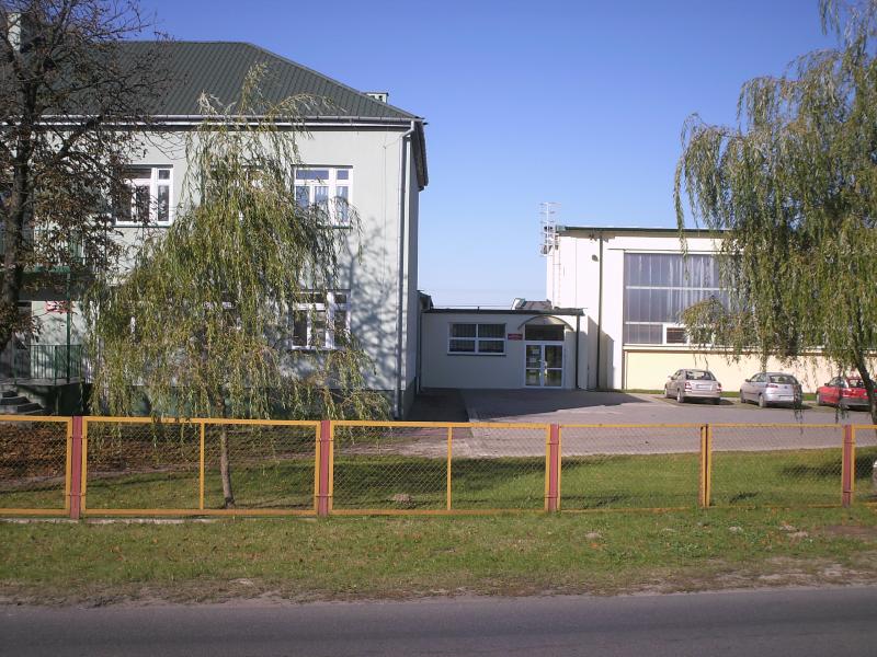 Szkoła Podstawowa w Brzustowcu