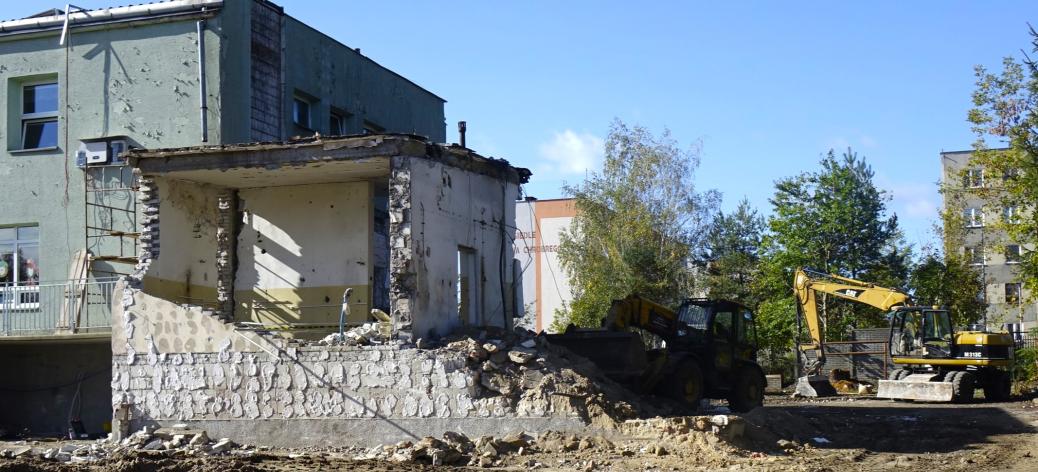  Prace rozbiórkowe przy budynku Przedszkola Samorządowego w Drzewicy