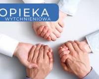 Napis opieka wytchnieniowa i ręce 