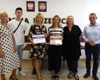 Władze samorządowe Gminy Drzewica i przedstawicielki szkół z Radzic i Drzewicy