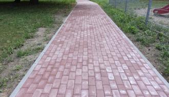 Wyremontowany chodnik na Skale