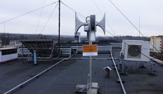 Na dachu budynku Urzędu Miejskiego w Drzewicy nowa syrena alarmowa