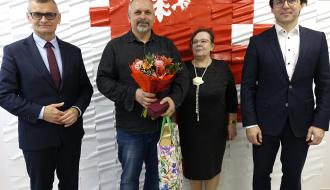 Pan Paweł Małek z samorządowcami