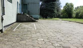 Teren żłobka przed inwestycją