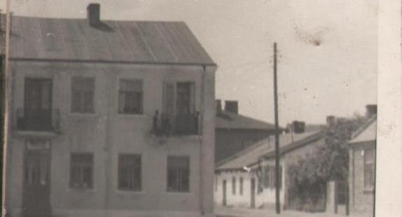 historyczne zdjęcie Gromadzkiej biblioteki w Drzewicy
