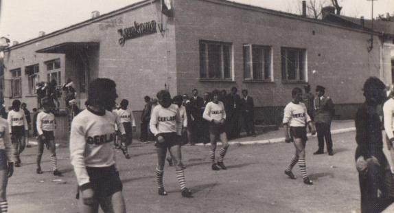 historyczne zdjęcie piłkarzy klubu sportowego Gerlach Drzewica